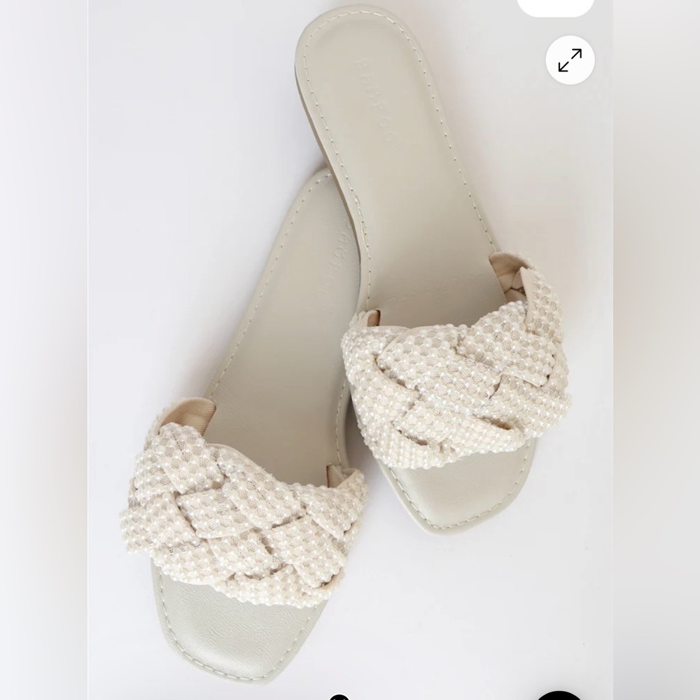 New lulu’s pearl sandals